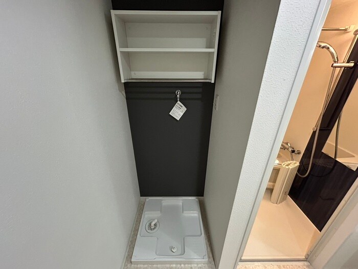 物件内観写真18　(洗濯機置場)