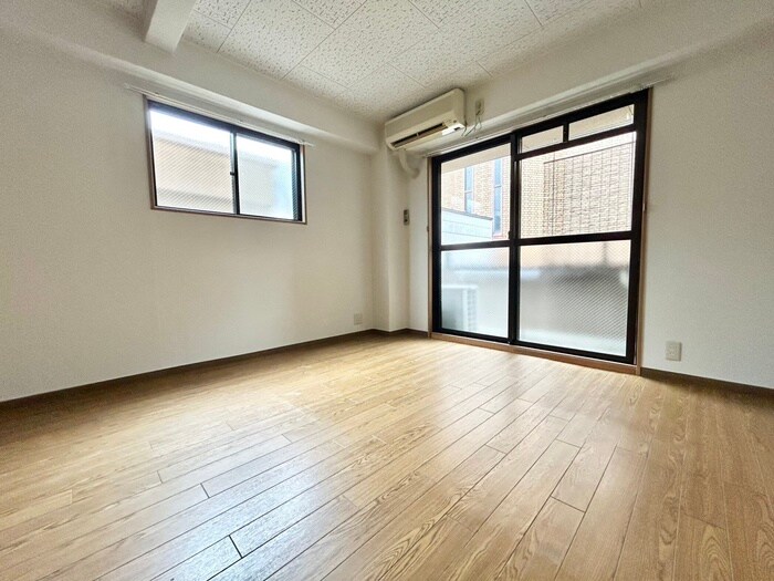 物件内観写真10　(居室)