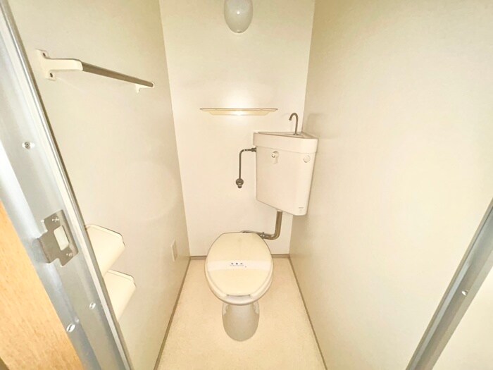 物件内観写真13　(トイレ)