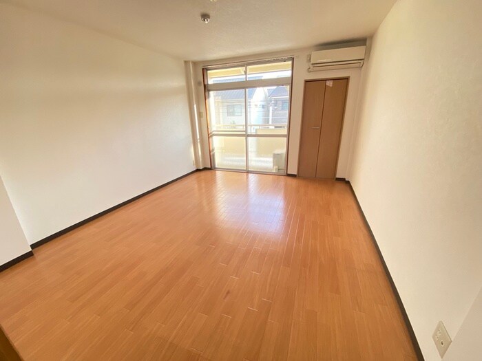 物件内観写真15　(居室)