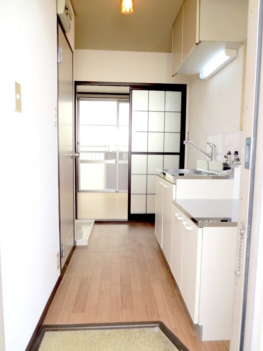 物件内観写真16　(玄関)