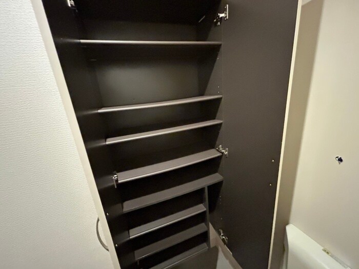 物件内観写真18　(靴箱)