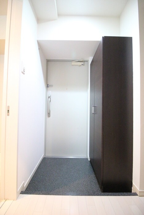 物件内観写真16　(玄関)
