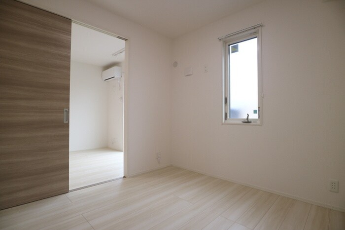 物件内観写真14　(居室)