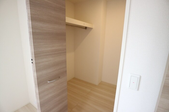 物件内観写真16　(収納)