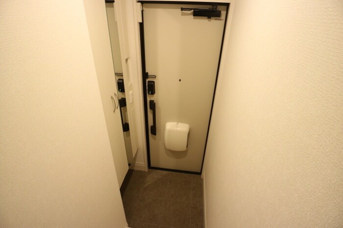物件内観写真19　(玄関)