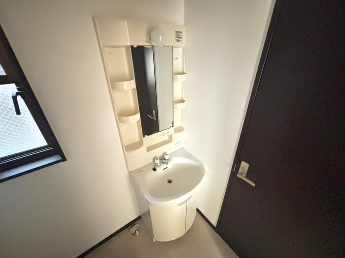 物件内観写真13　(洗面)