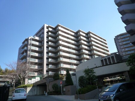 北千里ｸﾞﾗﾝﾄﾞﾊﾟｰｸｽｸｴｱB棟（303）外観写真