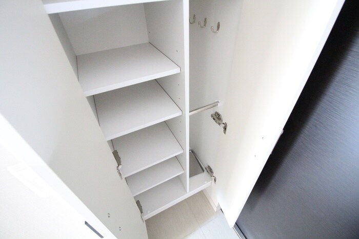 物件内観写真17　(靴箱)