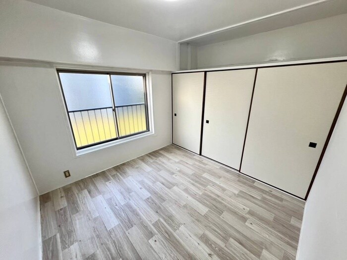 物件内観写真8　(居室)