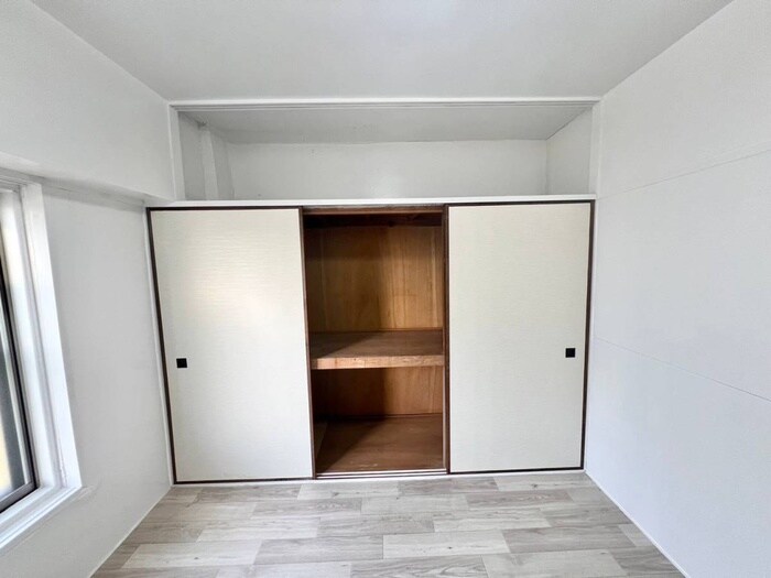 物件内観写真13　(収納)