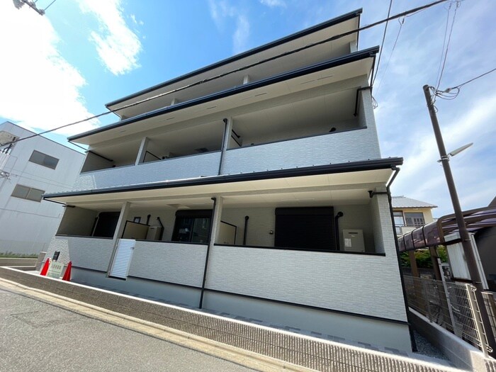 物件外観写真2　(外観写真)