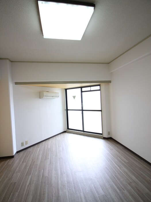 物件内観写真18　(居室)