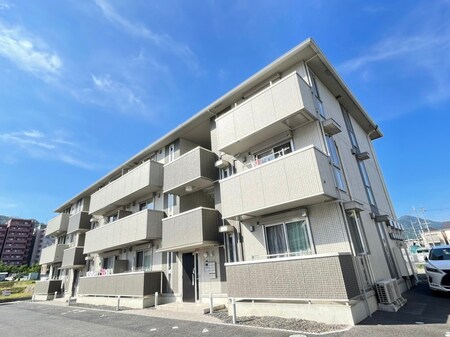 Ｓｔａ．Ｐｌｕｓ　ｗａｎ外観写真