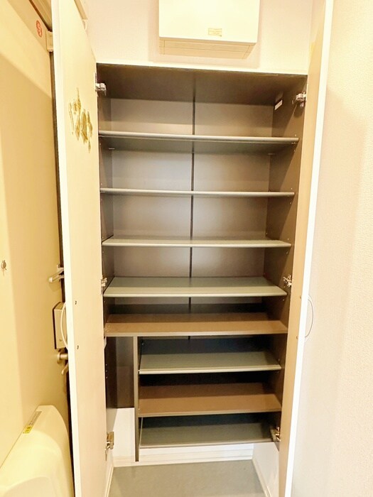 物件内観写真17　(靴箱)