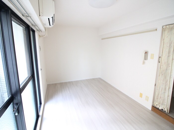 物件内観写真17　(居室)