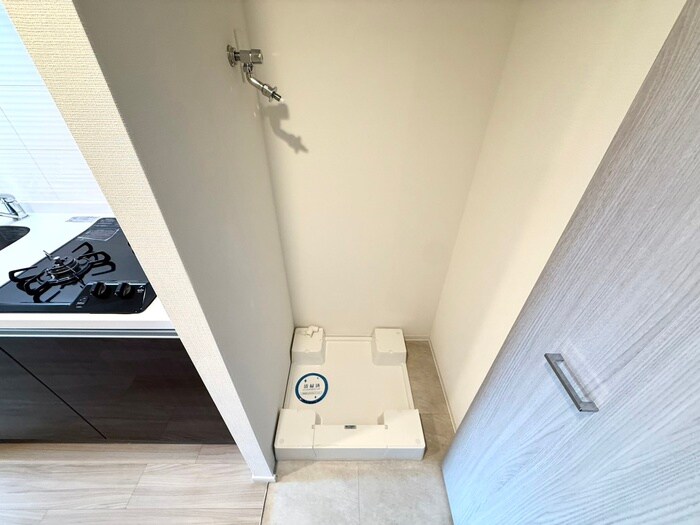 物件内観写真12　(洗濯機置場)