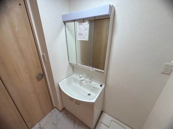 物件内観写真9　(洗面)