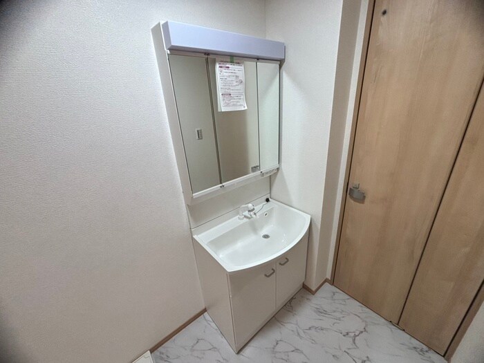 物件内観写真10　(洗面)