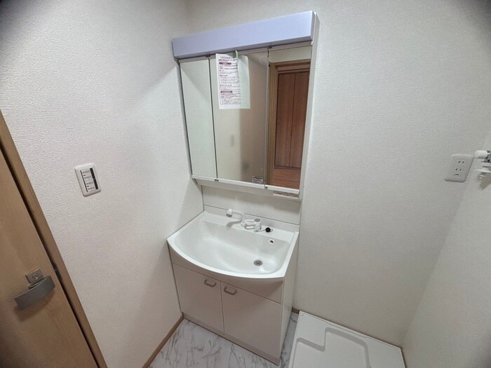 物件内観写真10　(洗面)