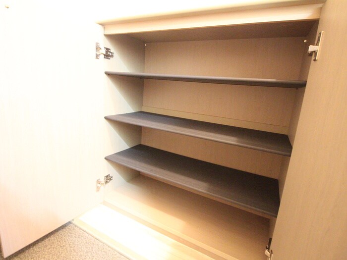 物件内観写真15　(靴箱)