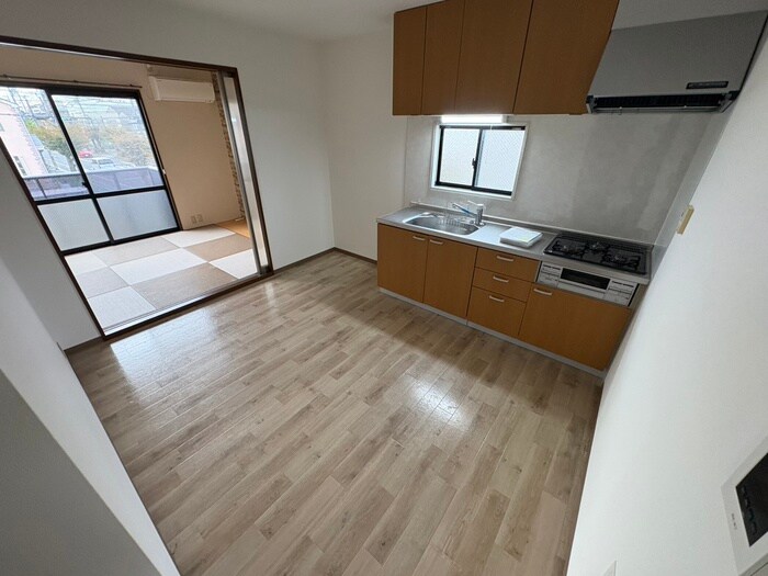 物件内観写真8　(居室)