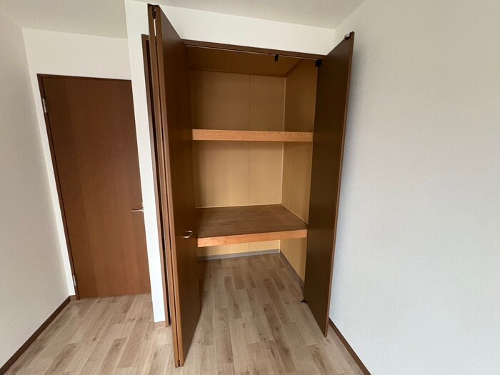 物件内観写真15　(収納)