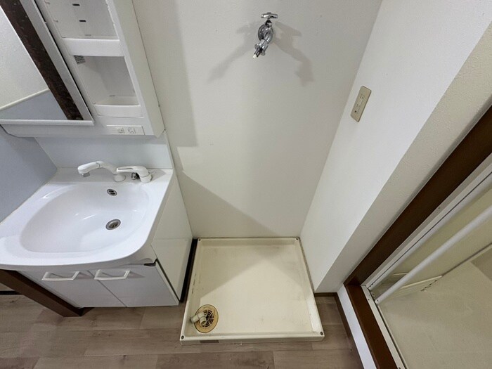 物件内観写真21　(洗濯機置場)