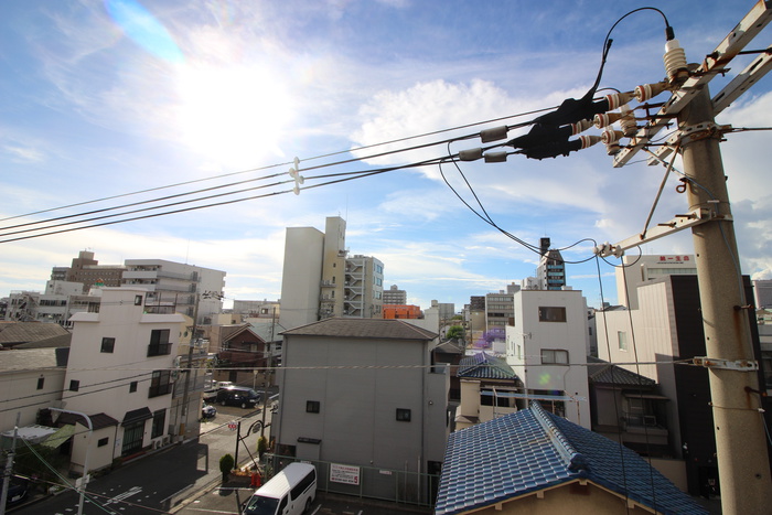 物件内観写真20　(室内からの展望)
