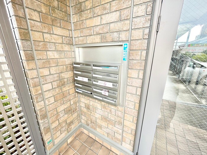 物件外観写真4　(建物設備)