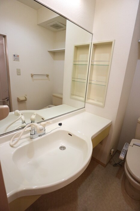 物件内観写真11　(洗面)