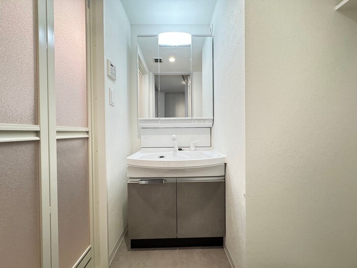 物件内観写真12　(洗面)