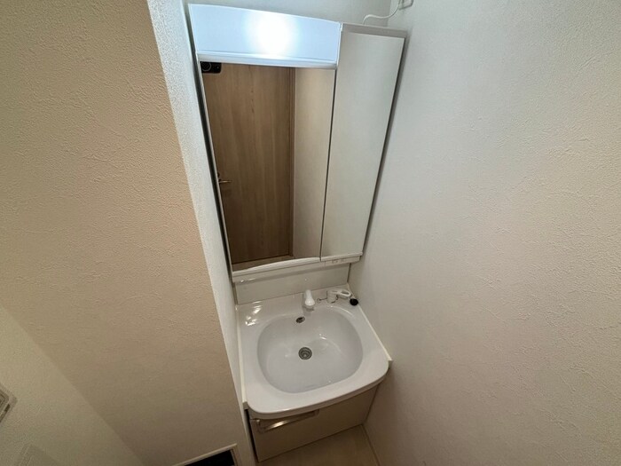 物件内観写真13　(洗濯機置場)