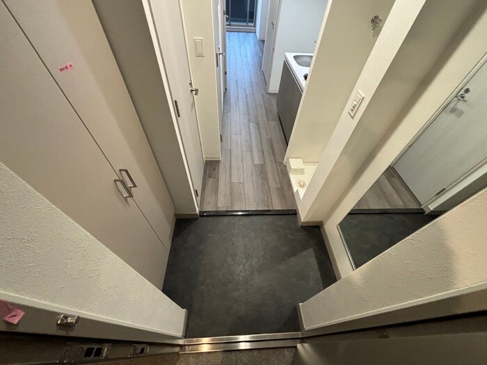 物件内観写真14　(玄関)