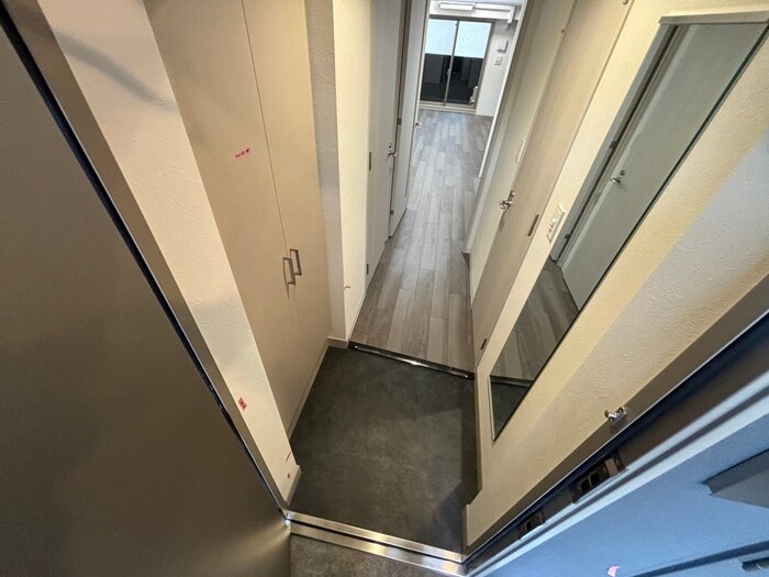 物件内観写真14　(玄関)