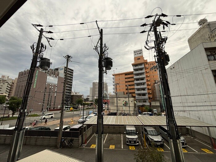 物件内観写真16　(室内からの展望)