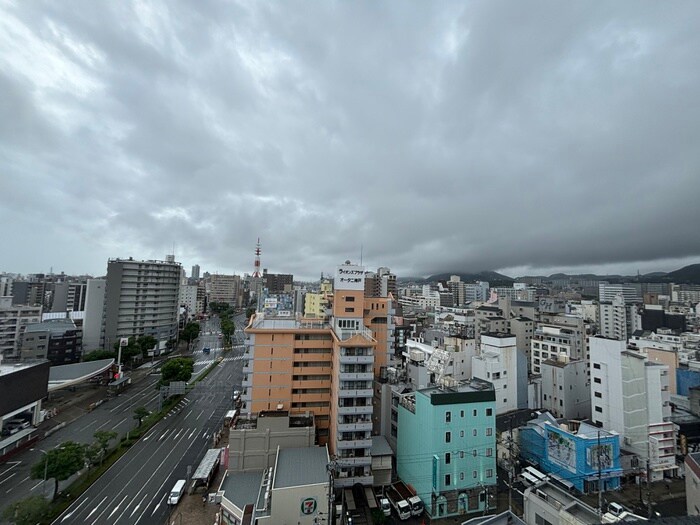 物件内観写真16　(室内からの展望)