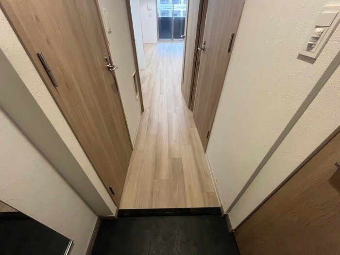 物件内観写真16　(廊下)