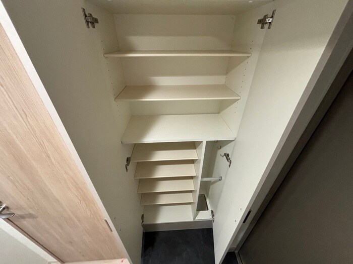 物件内観写真17　(靴箱)