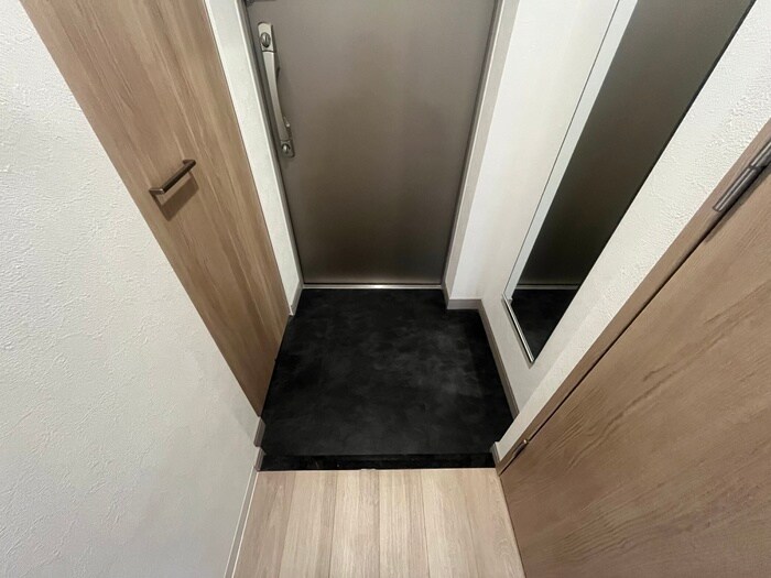 物件内観写真17　(玄関)