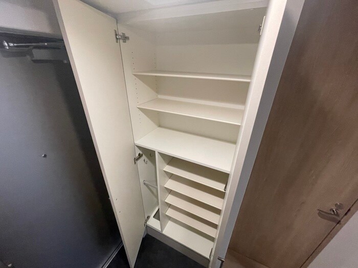 物件内観写真18　(靴箱)