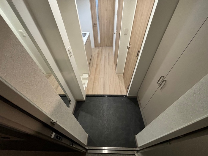 物件内観写真18　(玄関)