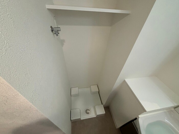 物件内観写真18　(洗濯機置場)