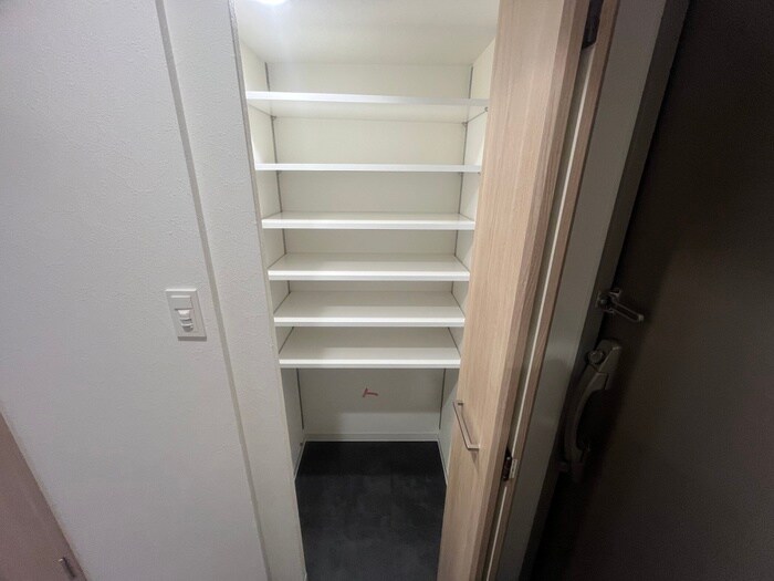 物件内観写真18　(靴箱)