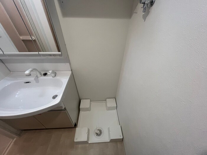 物件内観写真21　(洗濯機置場)