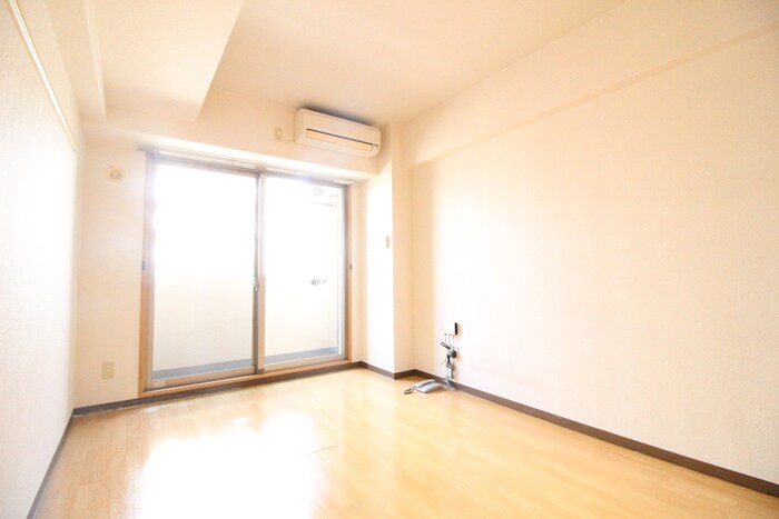 物件内観写真4　(居室)