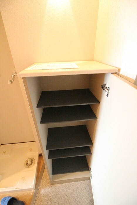 物件内観写真10　(靴箱)