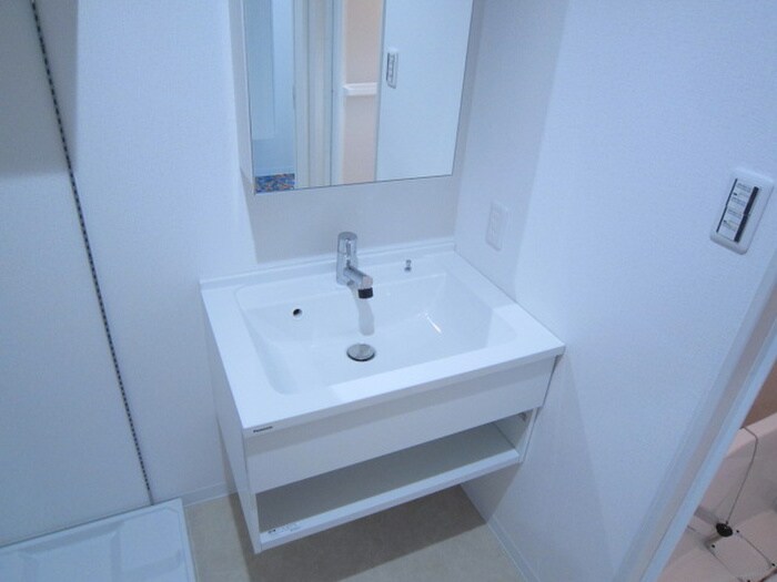 物件内観写真11　(洗面)