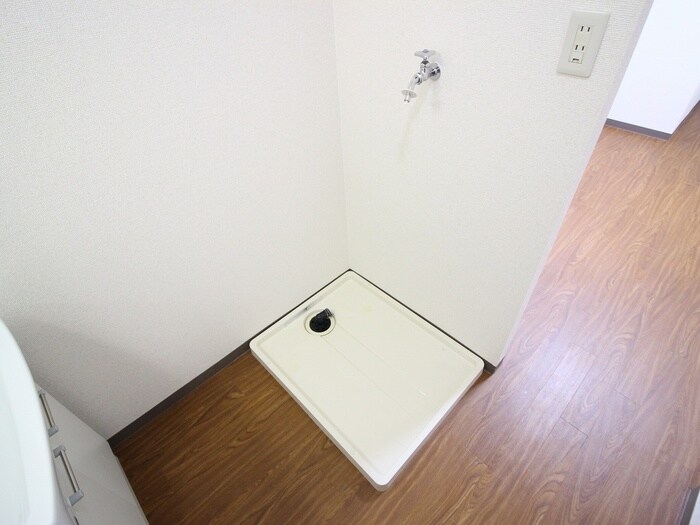 物件内観写真19　(洗濯機置場)