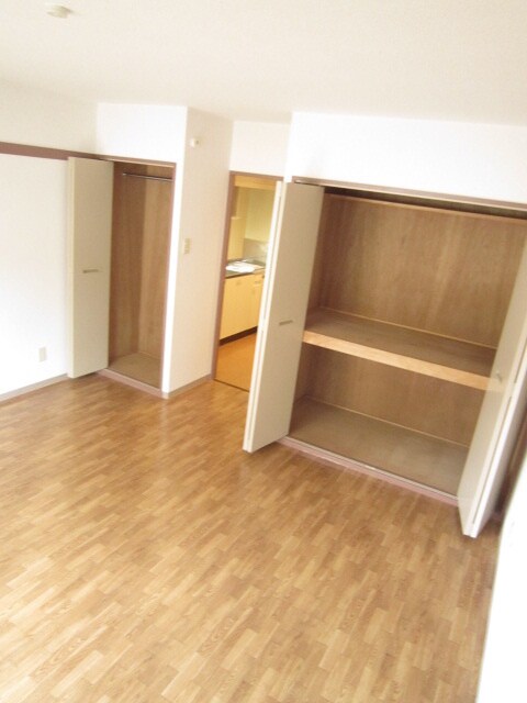 物件内観写真10　(収納)